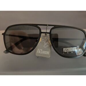 FASHION Eyewear Matte Black Aviator Sunglasses UV 400 Polycarbonate Lenses NEW